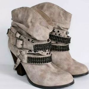 Daisy Fuentes Vickie Western Ankle Strappy Bootie